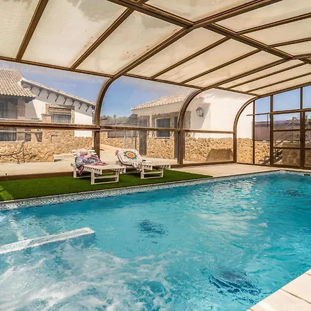 Lovely In With Kitchen Holiday home Salar