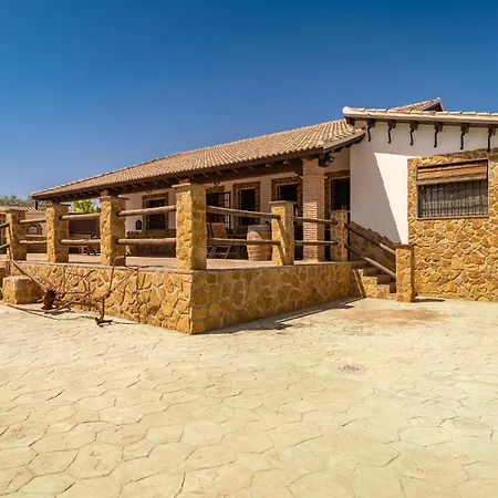 Lovely In With Kitchen Holiday home *